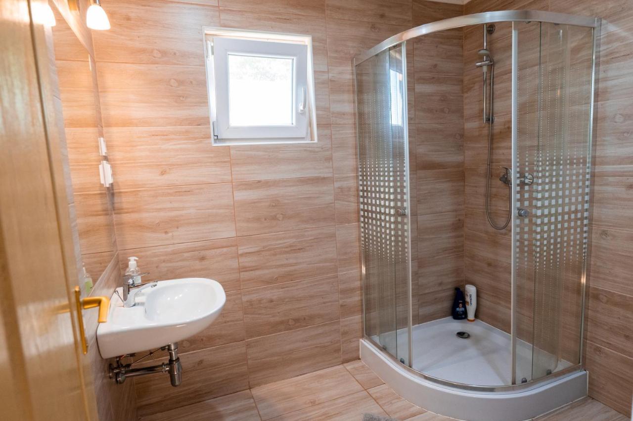 Tennis Guesthouse Ordacsehi 외부 사진