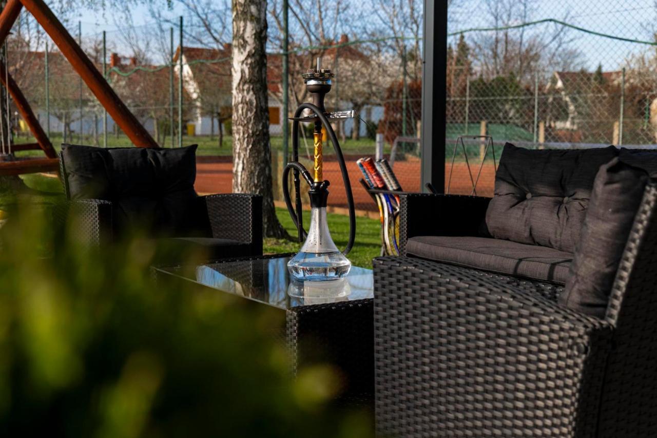 Tennis Guesthouse Ordacsehi 외부 사진