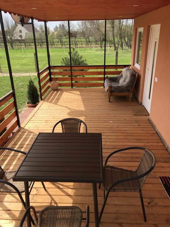 Tennis Guesthouse Ordacsehi 외부 사진